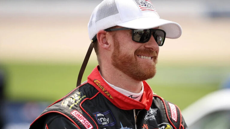 Jeb Burton Excited to Drive Dad Ward Burton’s No. 22 for RSS Racing 8 jeb burton joins rss racing will drive father ward burtons no Jeb Burton Excited to Drive Dad Ward Burton’s No. 22 for RSS Racing